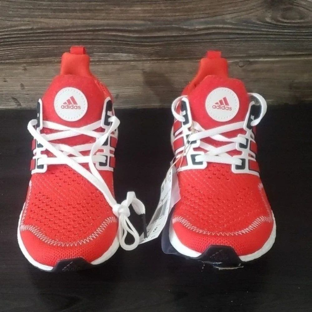 New Adidas Ultraboost Unisex Sneakers Red Running Lightweight Gym Workout‎ Shoes